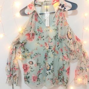 Alice Olivia Cold shoulder top